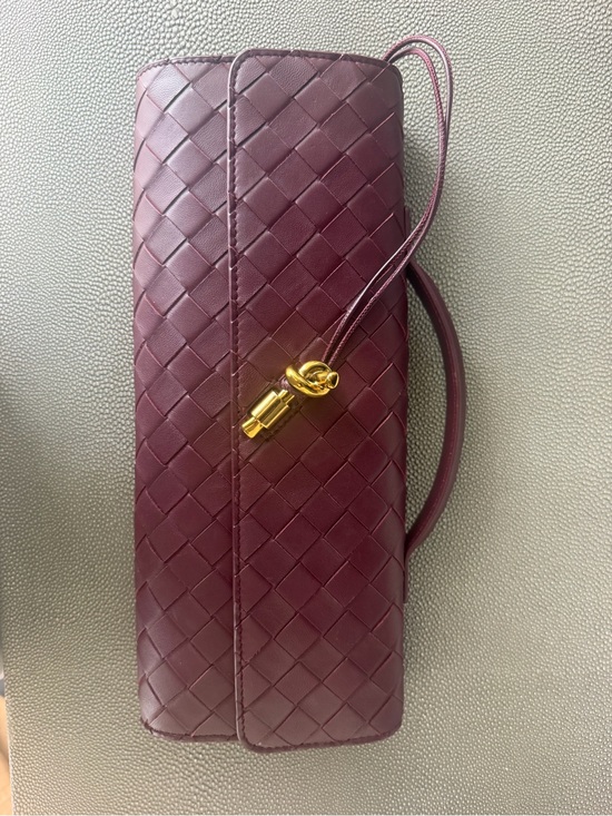 Bottega Veneta Handbags - Bottega Veneta Long Andiamo Clutch Bag with Handle